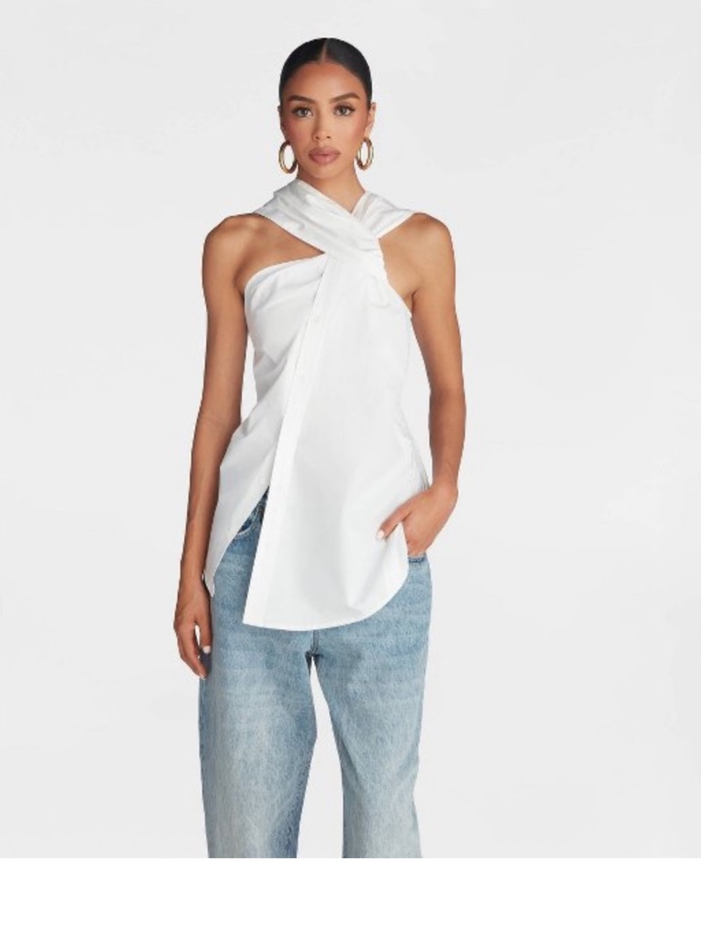 KBB by KAHLANA Women’s  The Twist-Neck  Shirt.    White.  S